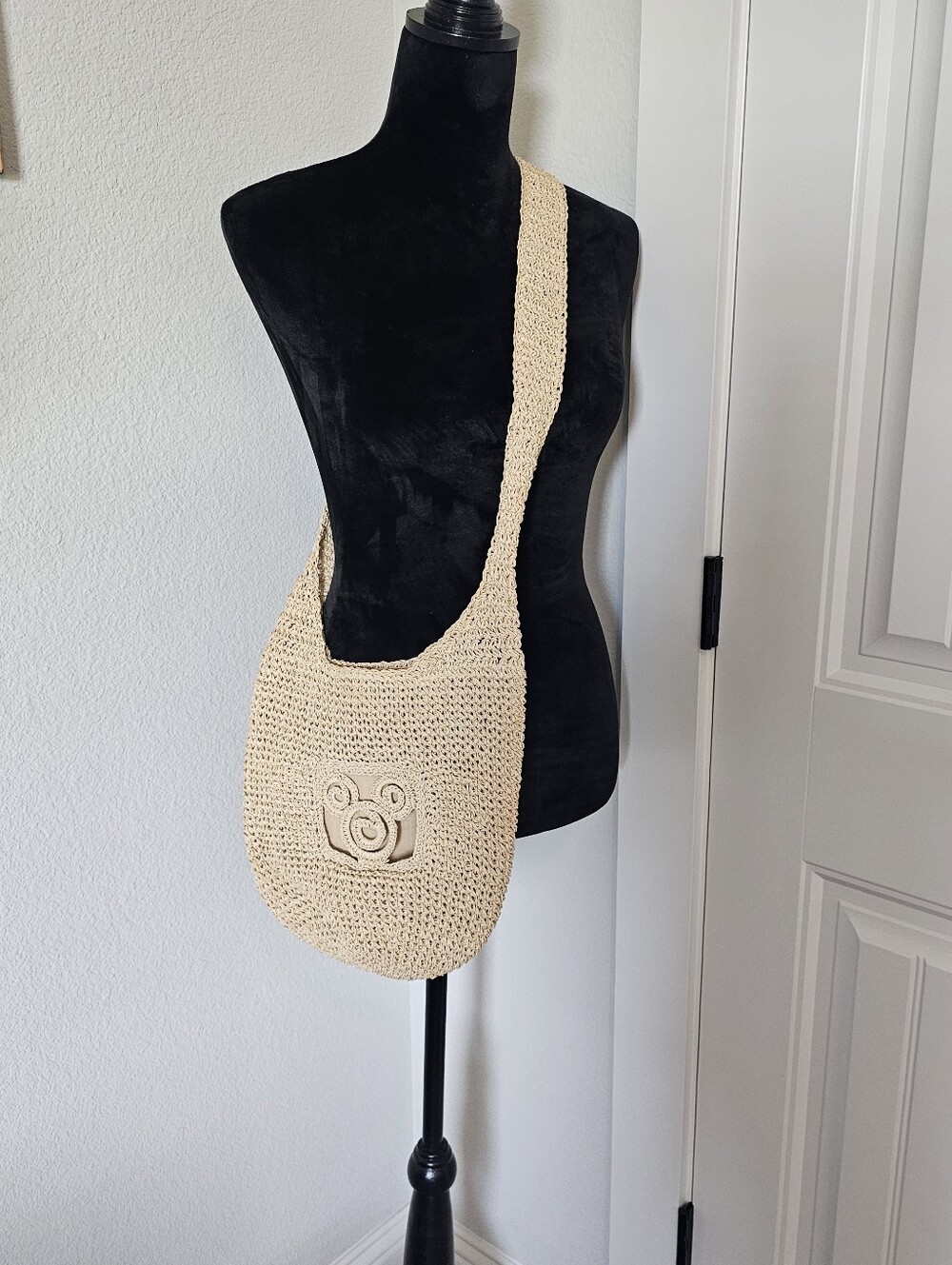 Disney Straw Bag - Picture 2 of 15